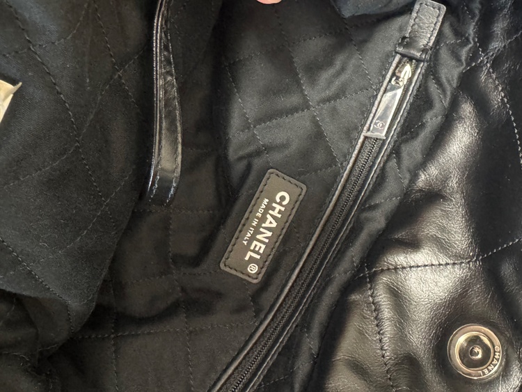 CHANEL 22 ミディアム（ブランドバッグ）の商品画像 - 査定依頼日：2026年9月23日 - 最高査定価格：500,000円