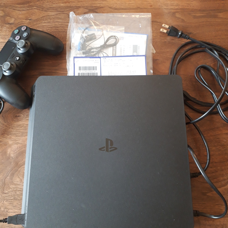 プレステ4未使用箱無し（ゲーム機本体・ゲームソフト）の商品画像 - 査定依頼日：2022年3月31日 - 最高査定価格：22,000円