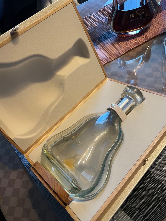 ヘネシーパラダイス（お酒）の商品画像 - 査定依頼日：2025年1月14日 - 最高査定価格：5,000円