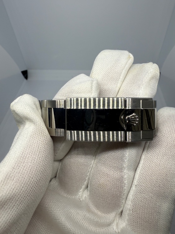 GMTマスターII（高級時計）の商品画像 - 査定依頼日：2025年6月20日 - 最高査定価格：2,350,000円