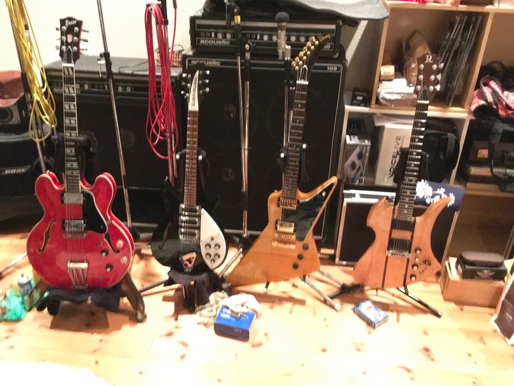 エクスプローラ（ピアノ・楽器・PA機材）の商品画像 - 査定依頼日：2026年4月14日 - 最高査定価格：330,000円