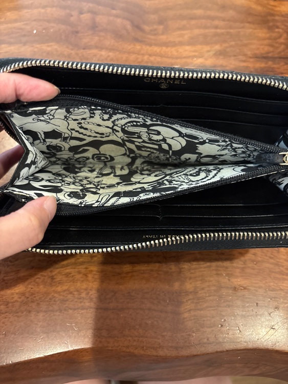 マトラッセ　長財布（ブランド財布・小物）の商品画像 - 査定依頼日：2025年8月8日 - 最高査定価格：20,000円