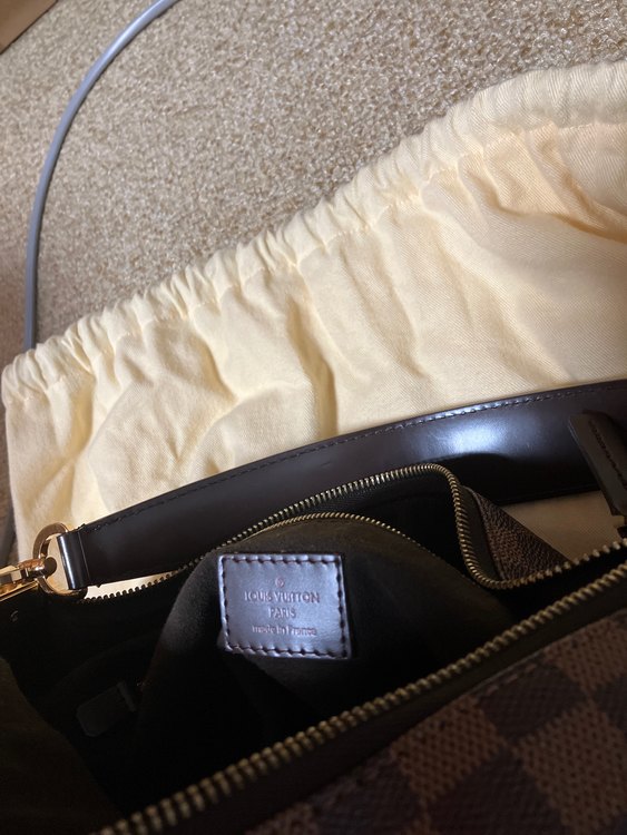 ポートベローPMワンショルダーバッグ（ブランドバッグ）の商品画像 - 査定依頼日：2022年10月6日 - 最高査定価格：100,000円