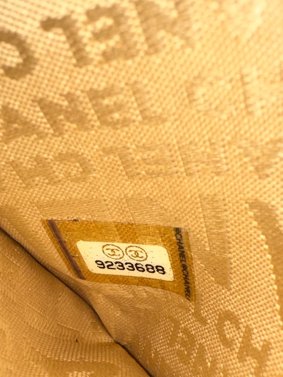 チェーンウォレット（ブランドバッグ）の商品画像 - 査定依頼日：2026年3月30日 - 最高査定価格：130,000円