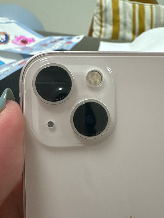 iPhone 13 256GB SIMフリー（スマホ）の商品画像 - 査定依頼日：2025年7月31日 - 最高査定価格：48,000円