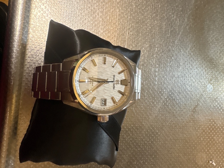 セイコー スプリントドライブ 9RA2-0AB（高級時計）の商品画像 - 査定依頼日：2026年4月15日 - 最高査定価格：800,000円