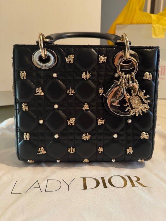 ディオール  （ブランドバッグ）の商品画像 - 査定依頼日：2026年4月26日 - 最高査定価格：450,000円