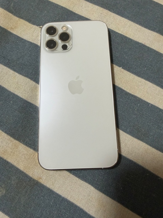 iPhone 12 Pro 128GB Softbank（スマホ）の商品画像 - 査定依頼日：2026年2月14日 - 最高査定価格：32,000円