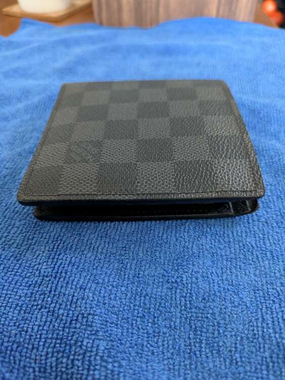 ルイヴィトン ダミエ 二つ折り財布（小銭入れあり）（ブランド財布・小物）の商品画像 - 査定依頼日：2025年3月7日 - 最高査定価格：10,000円