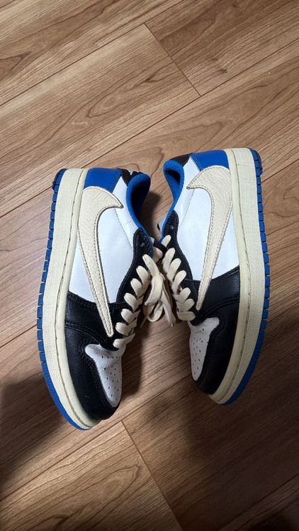 Travis Scott × fragment design × Nike Ai（古着・ファッション）の商品画像 - 査定依頼日：2026年9月29日 - 最高査定価格：55,000円