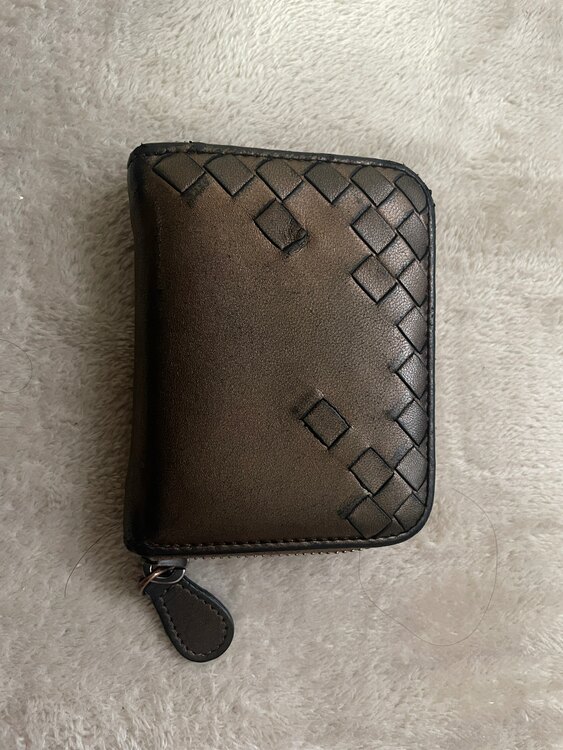 ボッテガ・ヴェネタ  （ブランドバッグ）の商品画像 - 査定依頼日：2025年4月3日 - 最高査定価格：5,000円