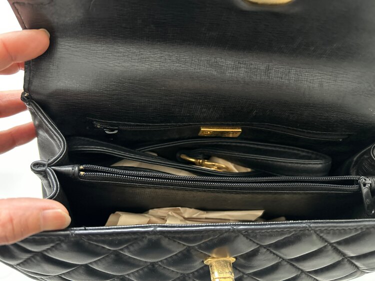 ジバンシィ  （ブランドバッグ）の商品画像 - 査定依頼日：2025年5月28日 - 最高査定価格：7,000円