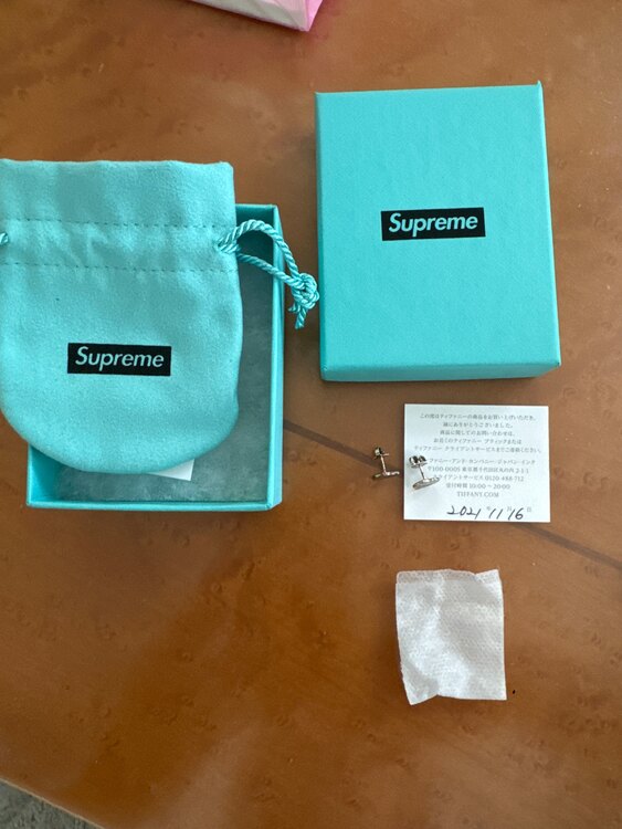 その他 Supreme （ブランドバッグ）の商品画像 - 査定依頼日：2025年3月9日 - 最高査定価格：35,000円