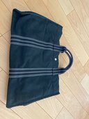 100755M（ブランドバッグ）の商品画像 - 査定依頼日：2025年2月16日 - 最高査定価格：15,000円