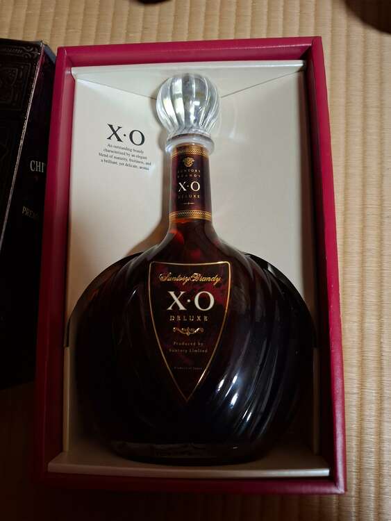 SUNTOR 𝐛𝐫𝐚𝐧𝐝𝐲 X・O DELUXE（お酒）の商品画像 - 査定依頼日：2025年5月11日 - 最高査定価格：100円