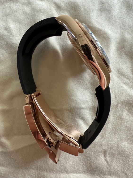 ロレックス デイトナ 126515lm（高級時計）の商品画像 - 査定依頼日：2025年10月25日 - 最高査定価格：7,000,000円