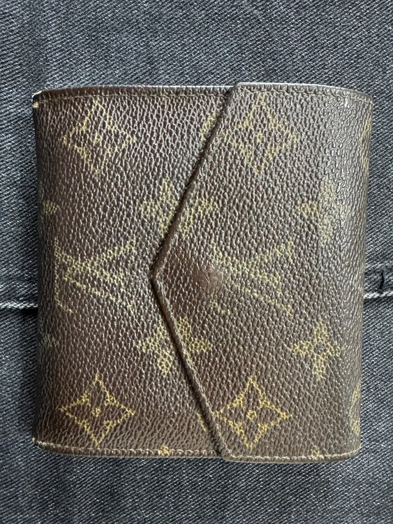 ルイヴィトン モノグラム （ブランドバッグ）の商品画像 - 査定依頼日：2025年4月30日 - 最高査定価格：3,000円