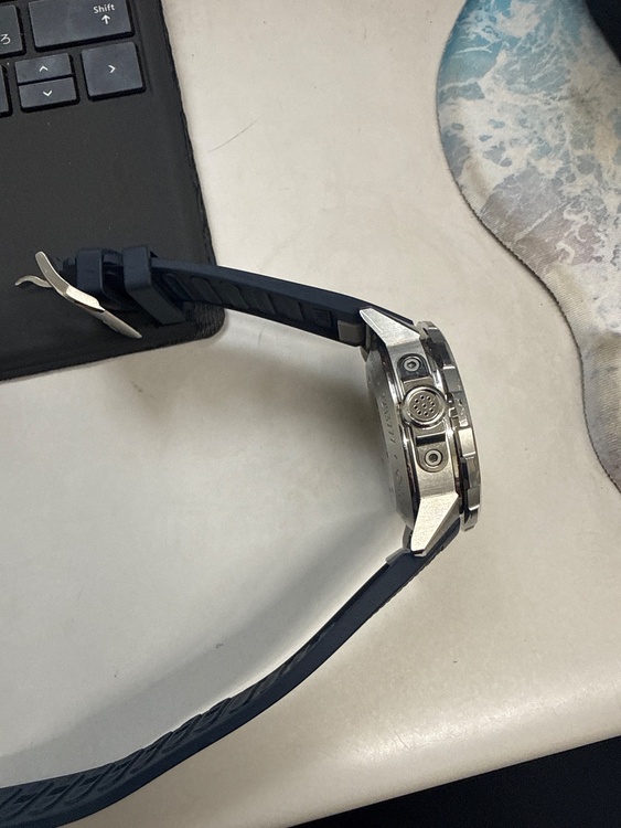 IWC アクアタイマー（高級時計）の商品画像 - 査定依頼日：2026年6月2日 - 最高査定価格：700,000円
