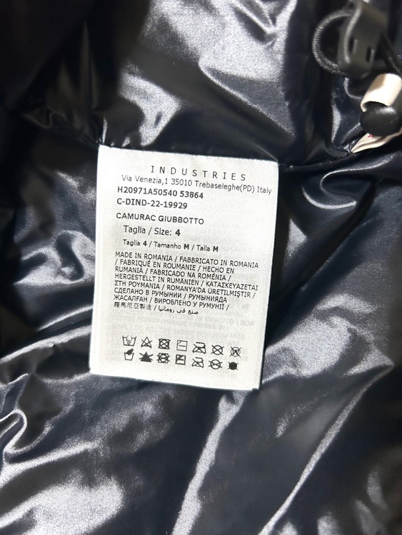 MONCLER モンクレール グルノーブル カムラック　ブラック（古着・ファッション）の商品画像 - 査定依頼日：2025年12月15日 - 最高査定価格：80,000円