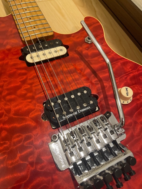 ernie ball music man（ピアノ・楽器・PA機材）の商品画像 - 査定依頼日：2026年6月2日 - 最高査定価格：70,000円