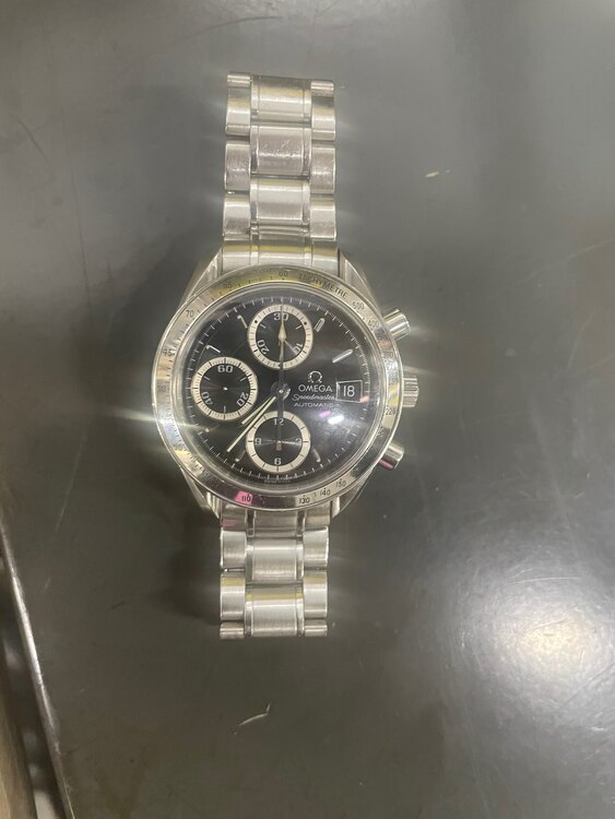 オメガ スピードマスター 33513.46（高級時計）の商品画像 - 査定依頼日：2025年5月20日 - 最高査定価格：400,000円