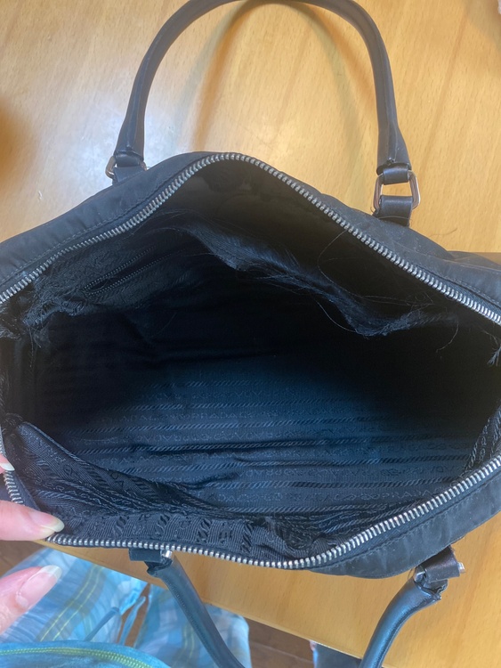 プラダ  （ブランドバッグ）の商品画像 - 査定依頼日：2026年3月8日 - 最高査定価格：3,000円