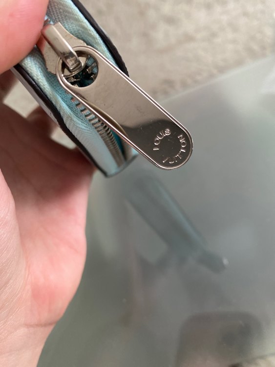 エピ　ジッピーウォレット　テュルコワーズ（ブランドバッグ）の商品画像 - 査定依頼日：2022年10月12日 - 最高査定価格：40,000円