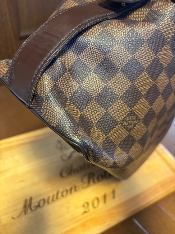 ルイヴィトン LV ダミエ チェルシー エベヌ トート/ショルダー バッグ鍵付き（ブランドバッグ）の商品画像 - 査定依頼日：2026年1月8日 - 最高査定価格：120,000円