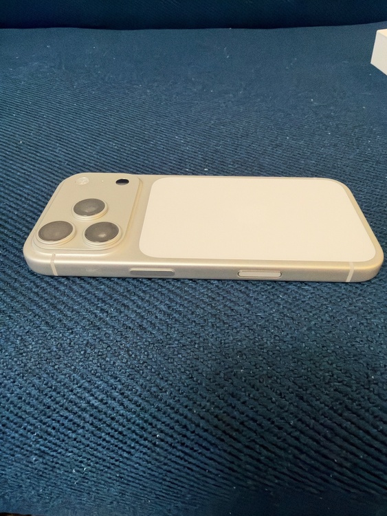 iPhone iPhone 17 Pro 256GB SIMフリー（スマホ）の商品画像 - 査定依頼日：2026年9月26日 - 最高査定価格：150,000円