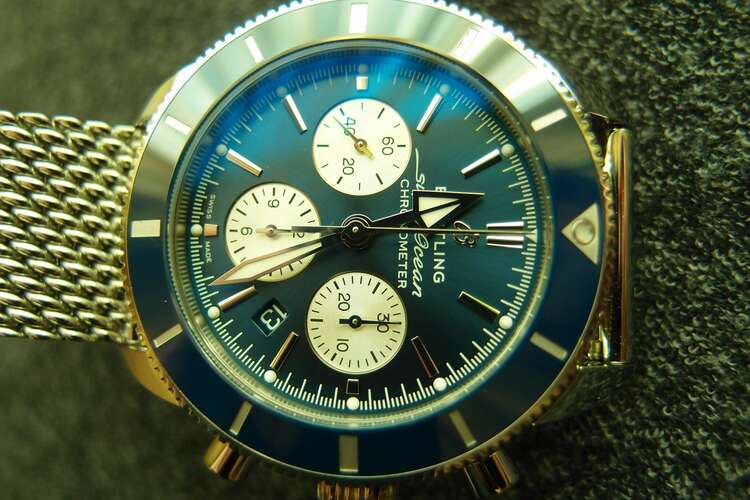 ブライトリング スーパーオーシャン AB0162161C1A1 スーパーオーシャン ヘリテージ B01 クロノグラフ 44（高級時計）の商品画像 - 査定依頼日：2025年2月15日 - 最高査定価格：600,000円