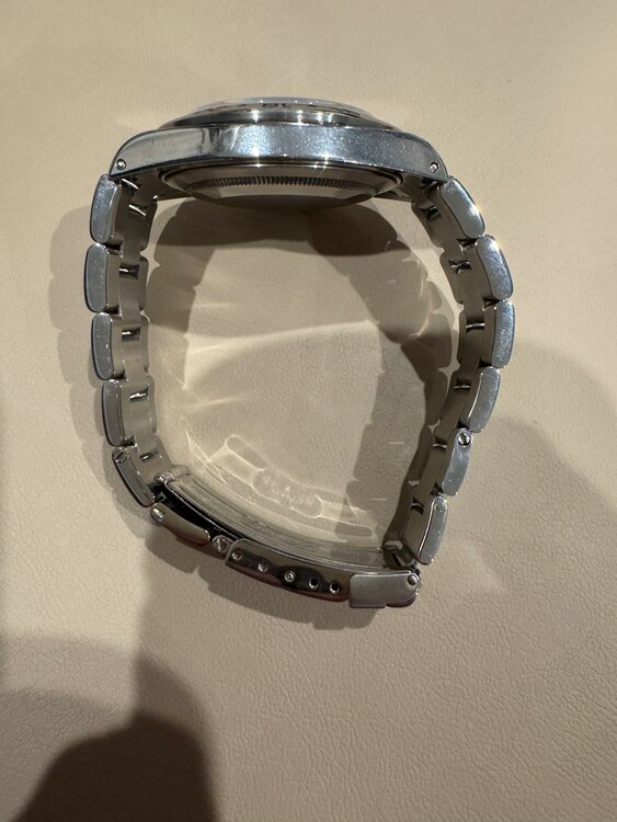 ロレックス エクスプローラー 1657（高級時計）の商品画像 - 査定依頼日：2025年5月11日 - 最高査定価格：1,000,000円