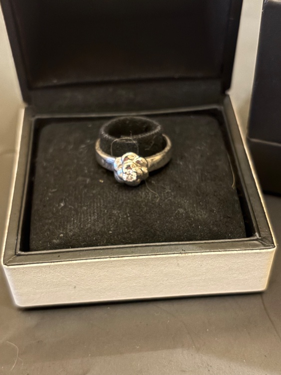 シャネル　カメリアリング（金・貴金属）の商品画像 - 査定依頼日：2026年1月5日 - 最高査定価格：110,000円