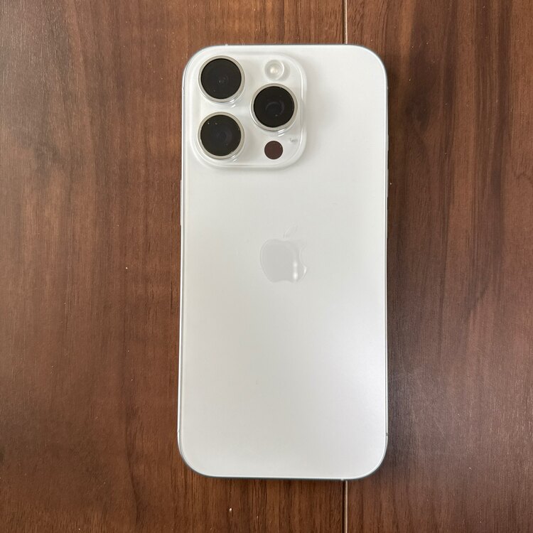 iPhone 16pro（スマホ）の商品画像 - 査定依頼日：2025年2月4日 - 最高査定価格：168,000円