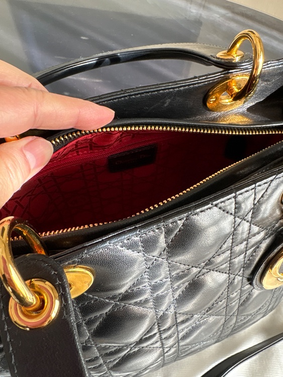 ディオール  （ブランドバッグ）の商品画像 - 査定依頼日：2025年12月28日 - 最高査定価格：80,000円