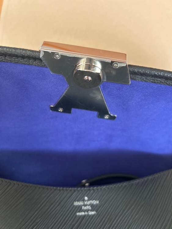 ビュシNM エピ ノワール  M59386（ブランドバッグ）の商品画像 - 査定依頼日：2025年8月22日 - 最高査定価格：200,000円