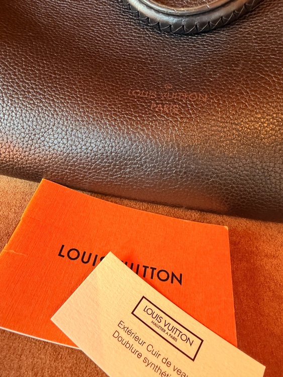 ハウメア（ブランドバッグ）の商品画像 - 査定依頼日：2026年1月19日 - 最高査定価格：220,000円