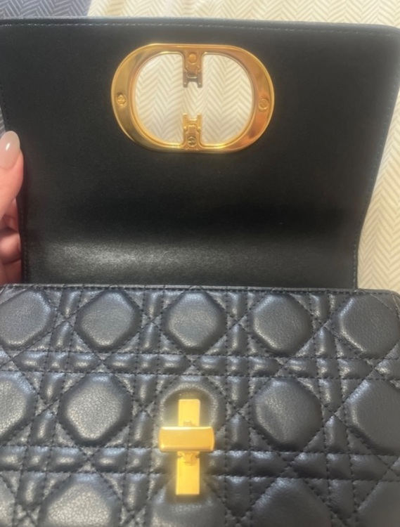 ショルダーバッグ（ブランドバッグ）の商品画像 - 査定依頼日：2025年11月5日 - 最高査定価格：200,000円