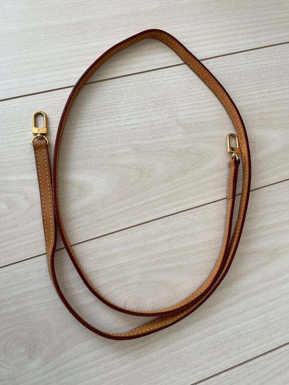 エヴァ（ブランドバッグ）の商品画像 - 査定依頼日：2025年3月7日 - 最高査定価格：120,000円