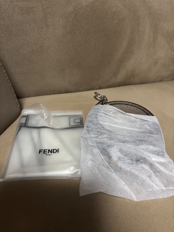 フェンディ  （ブランドバッグ）の商品画像 - 査定依頼日：2025年11月19日 - 最高査定価格：250,000円
