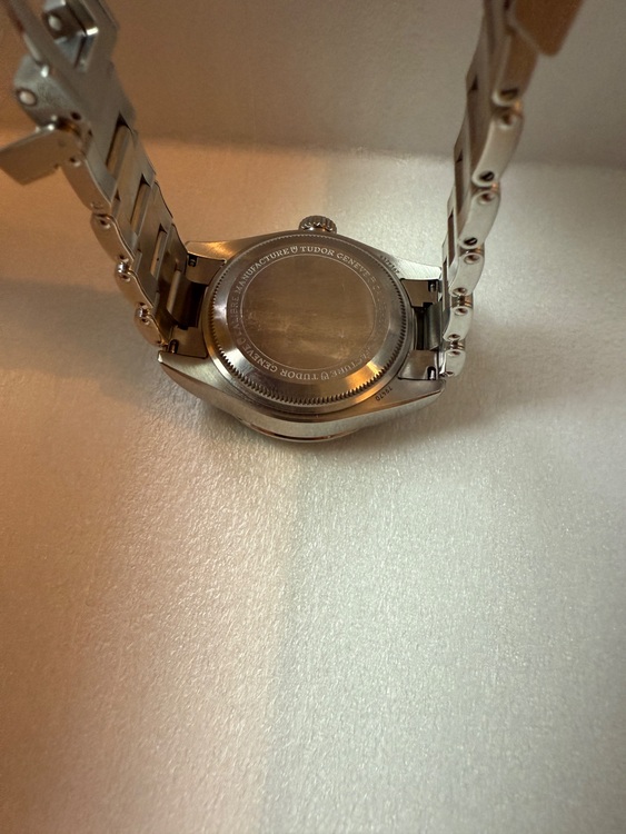 ブラックベイプロ（高級時計）の商品画像 - 査定依頼日：2025年8月29日 - 最高査定価格：360,000円