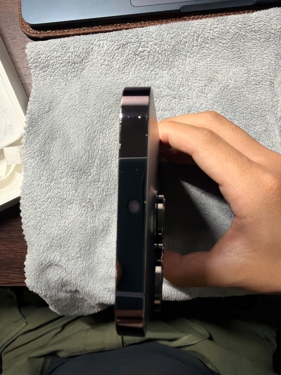 iPhone iPhone 14 Pro 256GB Softbank（スマホ）の商品画像 - 査定依頼日：2026年8月4日 - 最高査定価格：54,000円