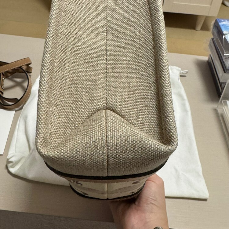 その他 クロエ （ブランドバッグ）の商品画像 - 査定依頼日：2025年3月11日 - 最高査定価格：70,000円