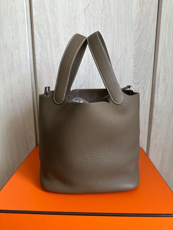 エルメス ピコタン （ブランドバッグ）の商品画像 - 査定依頼日：2026年4月17日 - 最高査定価格：650,000円