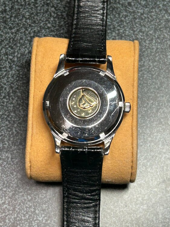 オートマチック　クロノメーター（高級時計）の商品画像 - 査定依頼日：2026年1月6日 - 最高査定価格：180,000円