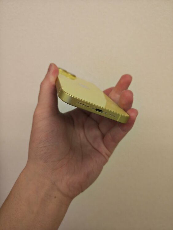 iPhone iPhone 14 256GB SIMフリー（スマホ）の商品画像 - 査定依頼日：2026年10月2日 - 最高査定価格：51,000円