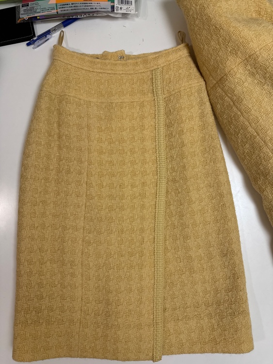 シルクツィードスーツ（古着・ファッション）の商品画像 - 査定依頼日：2025年12月7日 - 最高査定価格：70,000円