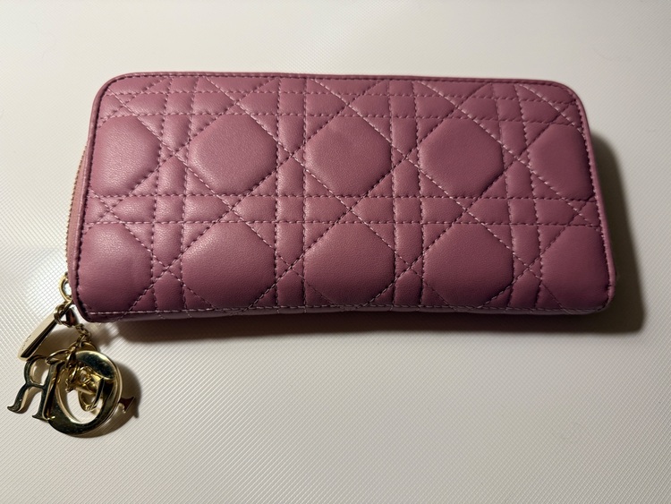 ディオール  （ブランドバッグ）の商品画像 - 査定依頼日：2025年6月22日 - 最高査定価格：30,000円