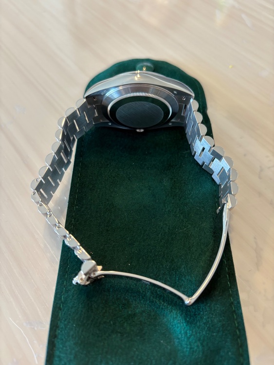 ロレックス　デイデイト　アイスブルー（高級時計）の商品画像 - 査定依頼日：2025年7月18日 - 最高査定価格：9,200,000円