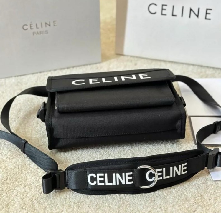 セリーヌ　ショルダーバッグ（ブランドバッグ）の商品画像 - 査定依頼日：2025年7月24日 - 最高査定価格：150,000円