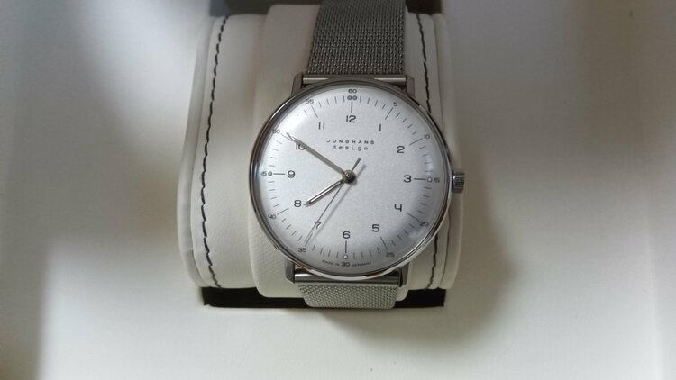 ユンハンス　マックスビル　手巻き（高級時計）の商品画像 - 査定依頼日：2025年12月12日 - 最高査定価格：35,000円